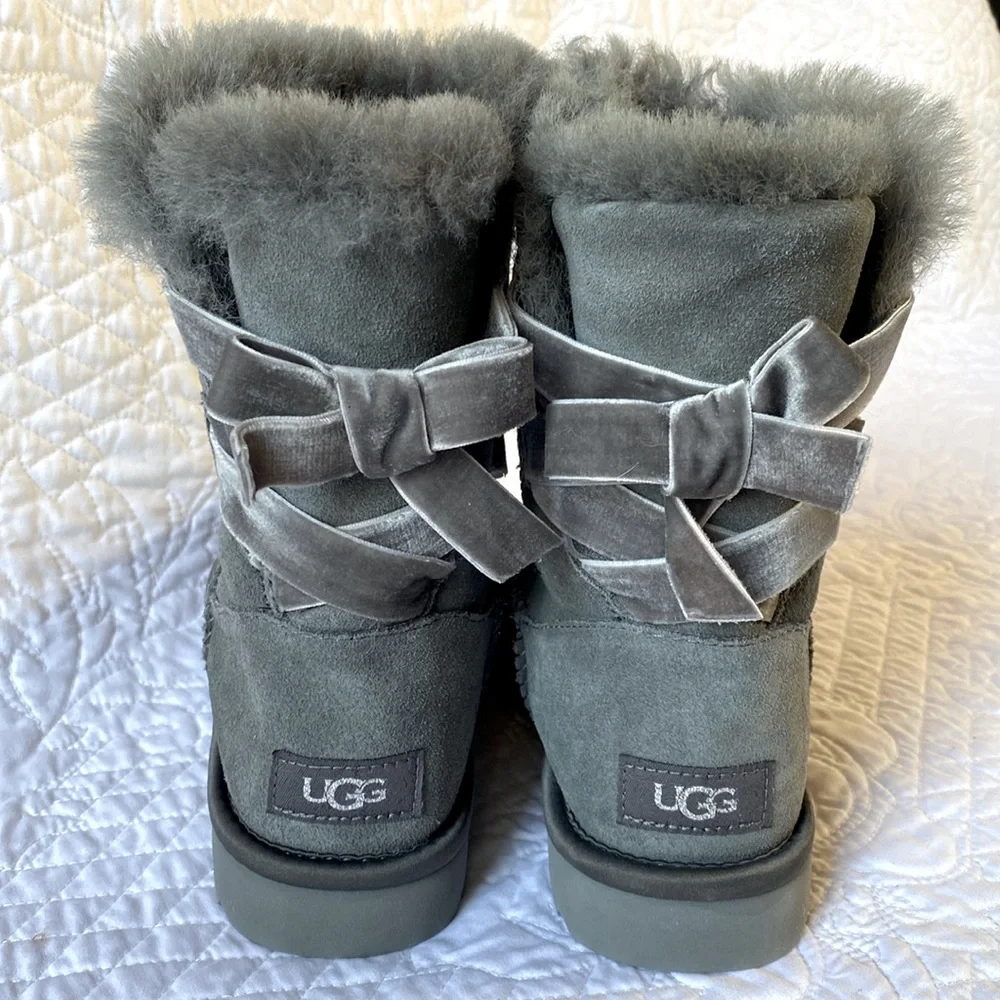 Ugg Bailey Bow Boots Gray Sz 6 - Picture 3 of 8